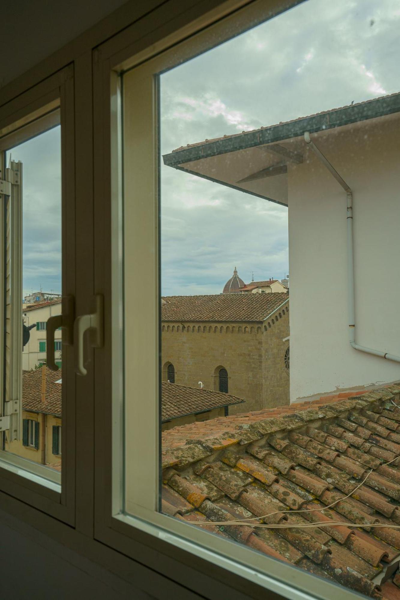 Tranquil Suite Near Museums And Train Station Firenze Eksteriør billede